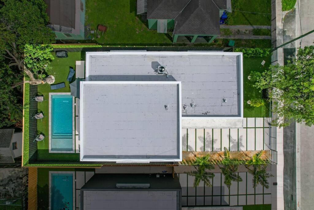 Villa Design House -Heated Pool -Big Yard -Gated Parking Miami Exterior foto