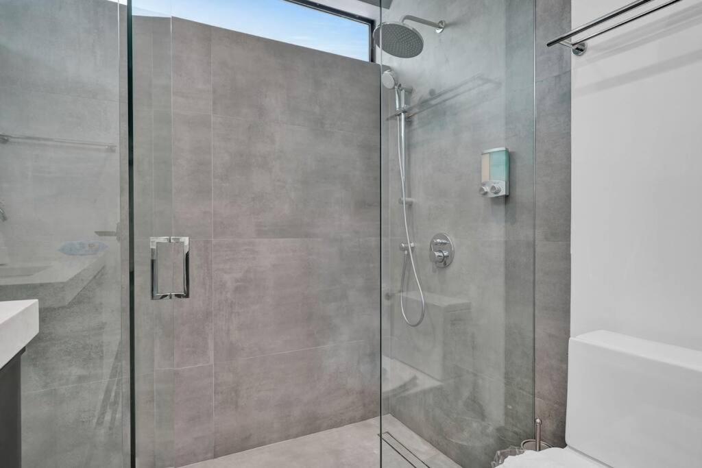 Villa Design House -Heated Pool -Big Yard -Gated Parking Miami Exterior foto