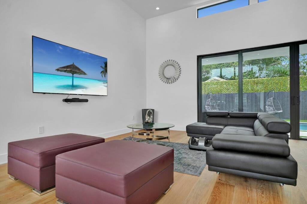 Villa Design House -Heated Pool -Big Yard -Gated Parking Miami Exterior foto