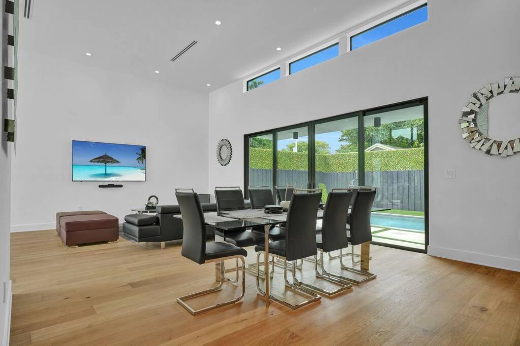 Villa Design House -Heated Pool -Big Yard -Gated Parking Miami Exterior foto